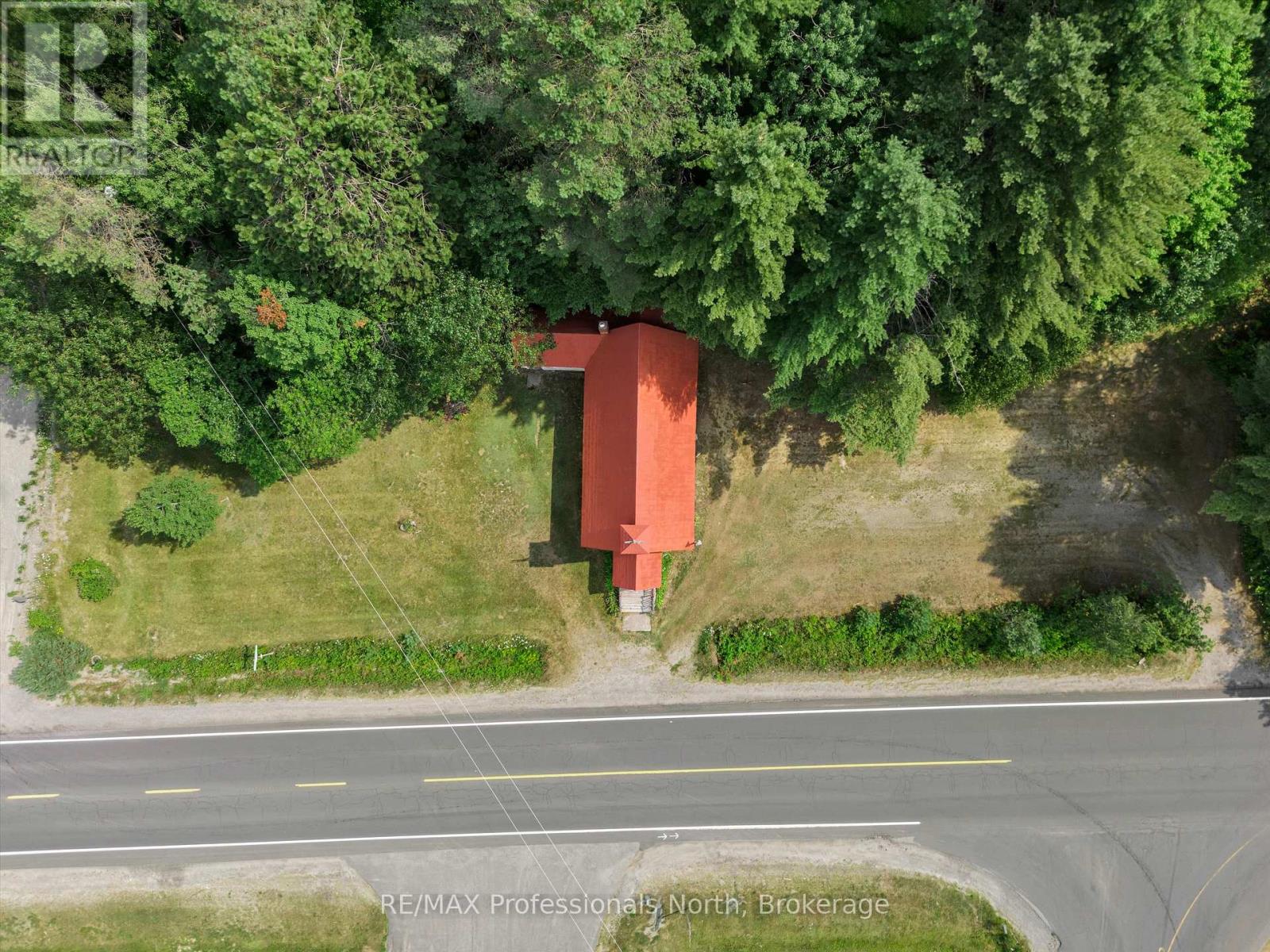 2111 Manitoba Street, Bracebridge, Ontario  P1L 1X4 - Photo 8 - X12371992