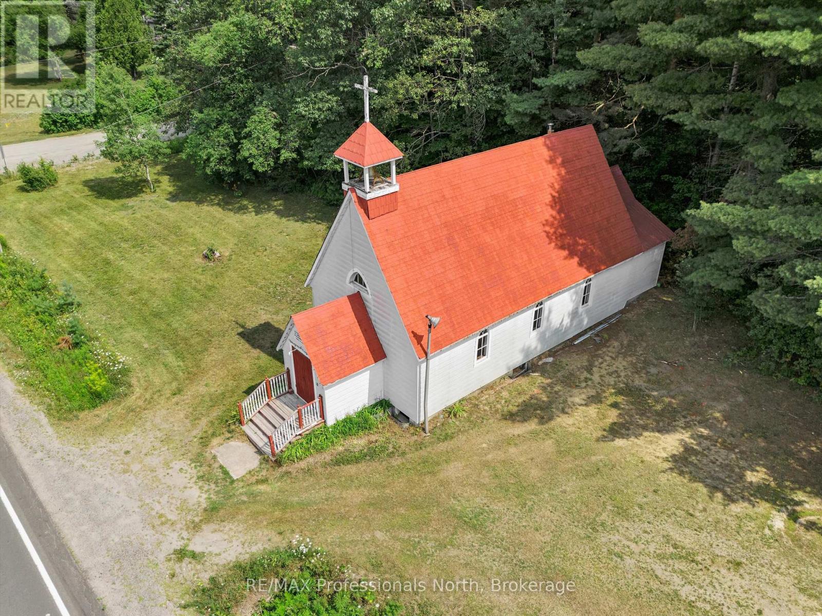 2111 Manitoba Street, Bracebridge, Ontario  P1L 1X4 - Photo 9 - X12371992
