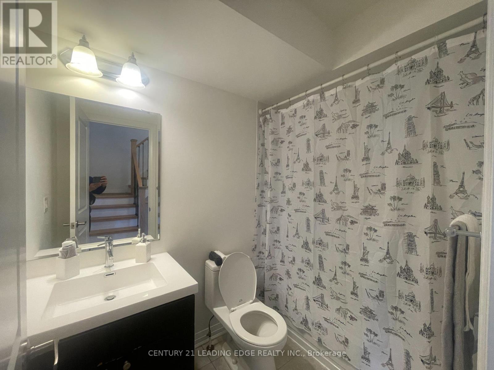 3 Locust Lodge Gardens, Toronto, Ontario  M3K 0B2 - Photo 12 - W12371980