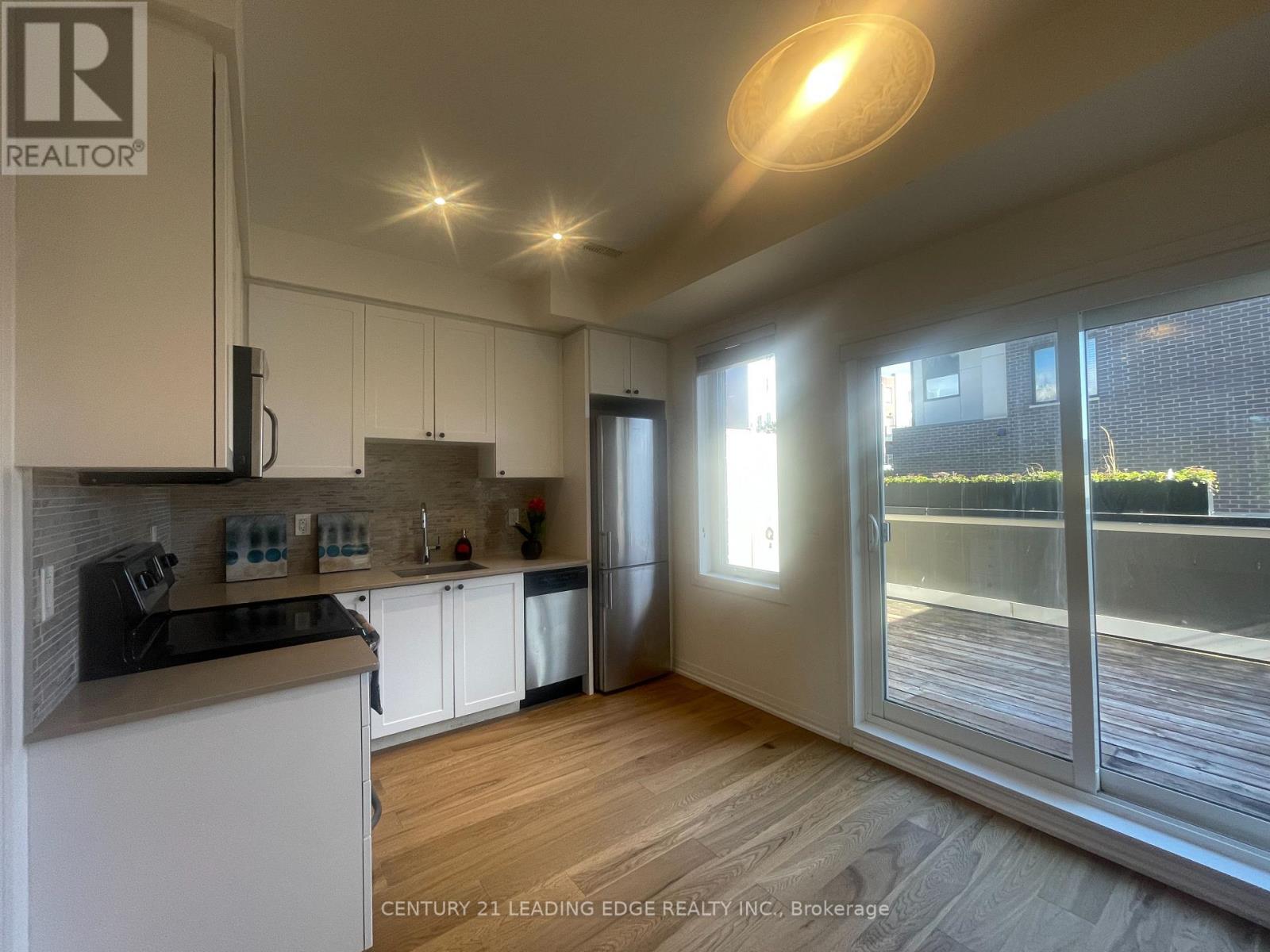 3 Locust Lodge Gardens, Toronto, Ontario  M3K 0B2 - Photo 7 - W12371980