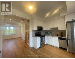 3 Locust Lodge Gardens, Toronto (Downsview-Roding-Cfb), Ca