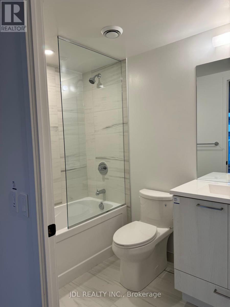 1215 - 195 Commerce Street, Vaughan, Ontario  L4K 0P9 - Photo 7 - N12371995