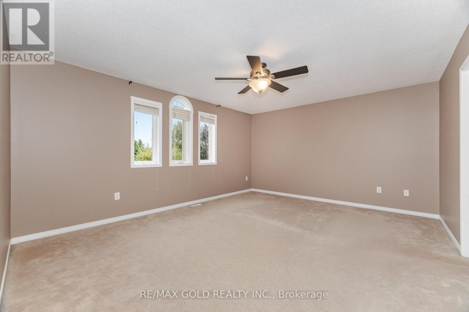1395 Tobyn Drive, Burlington, Ontario  L7M 4V7 - Photo 28 - W12371988