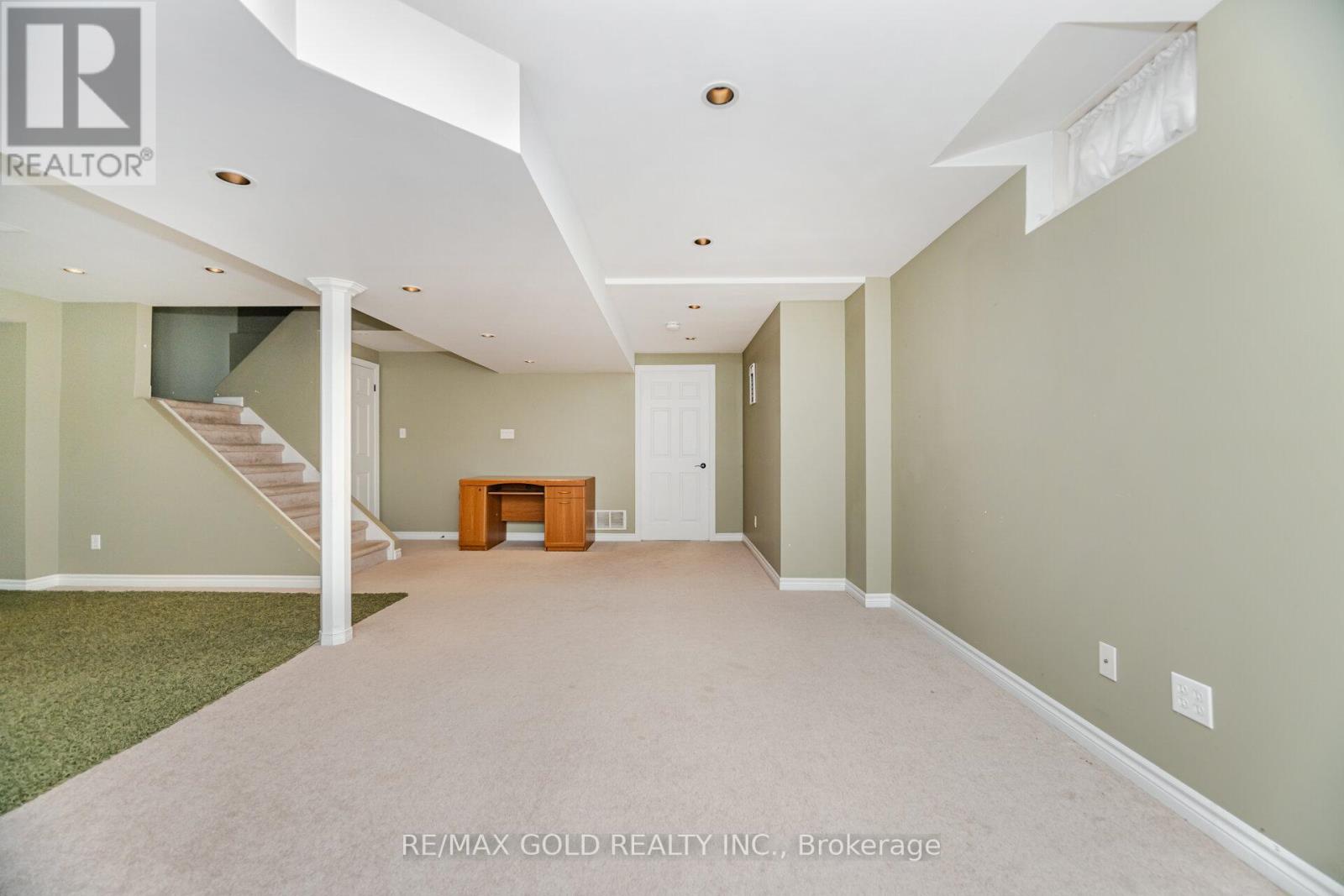 1395 Tobyn Drive, Burlington, Ontario  L7M 4V7 - Photo 40 - W12371988