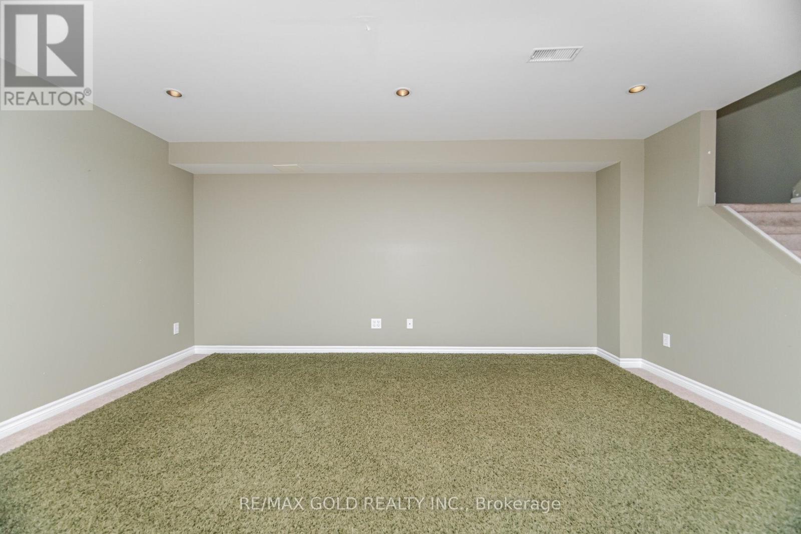 1395 Tobyn Drive, Burlington, Ontario  L7M 4V7 - Photo 41 - W12371988