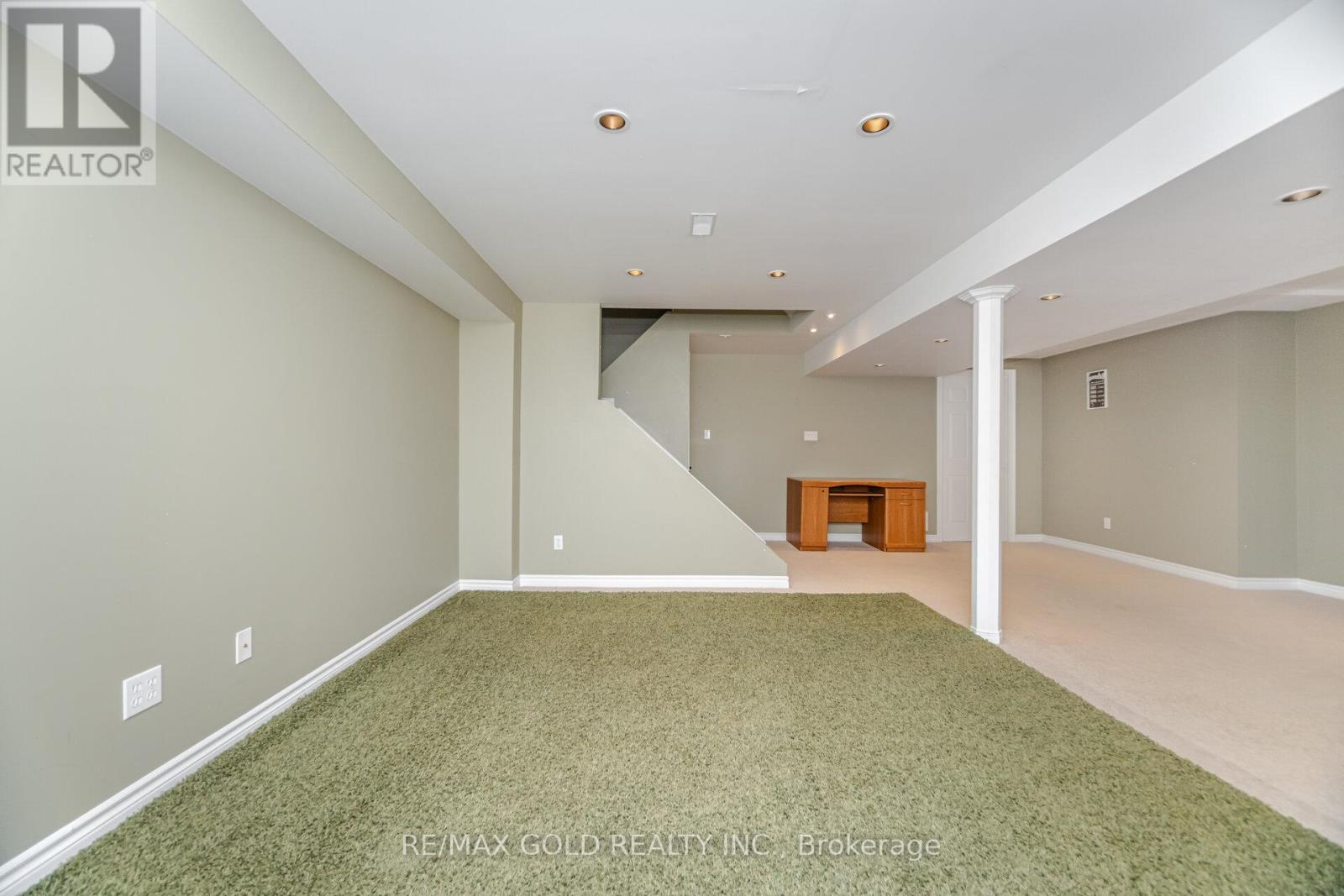 1395 Tobyn Drive, Burlington, Ontario  L7M 4V7 - Photo 42 - W12371988