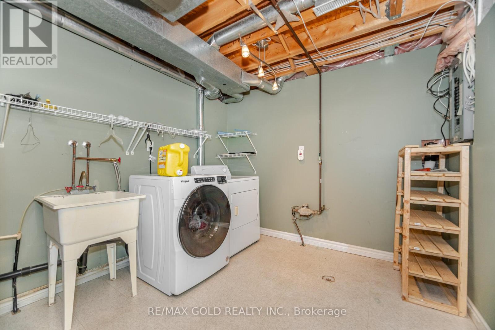 1395 Tobyn Drive, Burlington, Ontario  L7M 4V7 - Photo 44 - W12371988