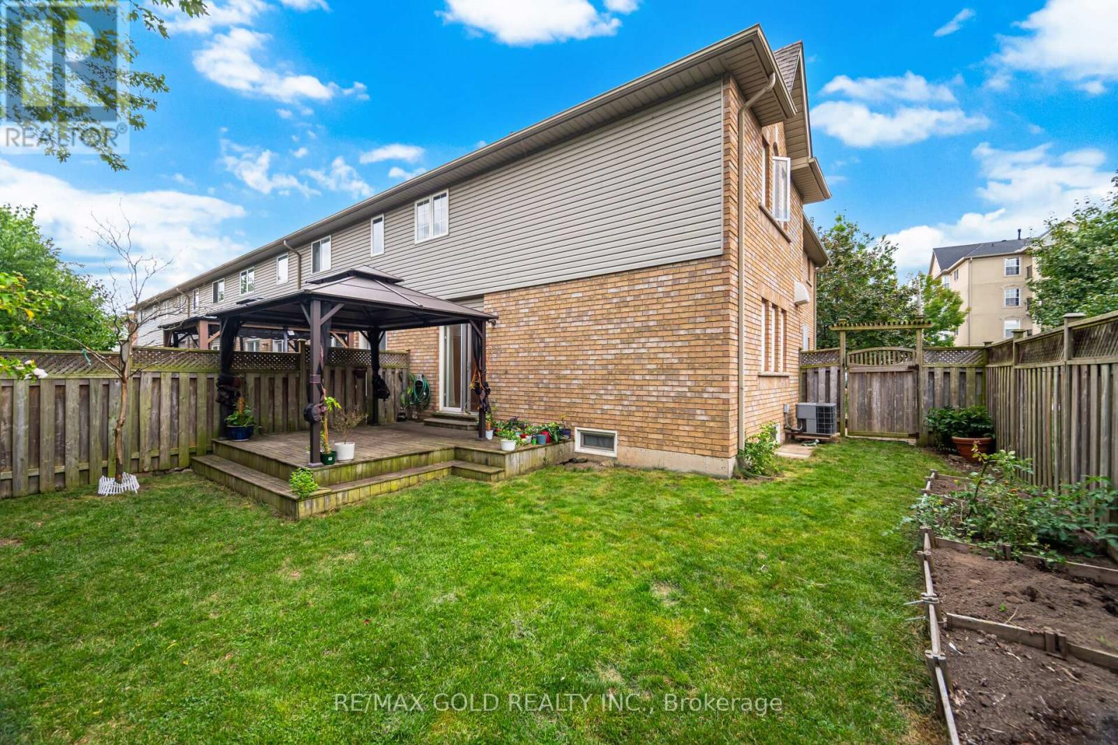 1395 Tobyn Drive, Burlington, Ontario  L7M 4V7 - Photo 48 - W12371988