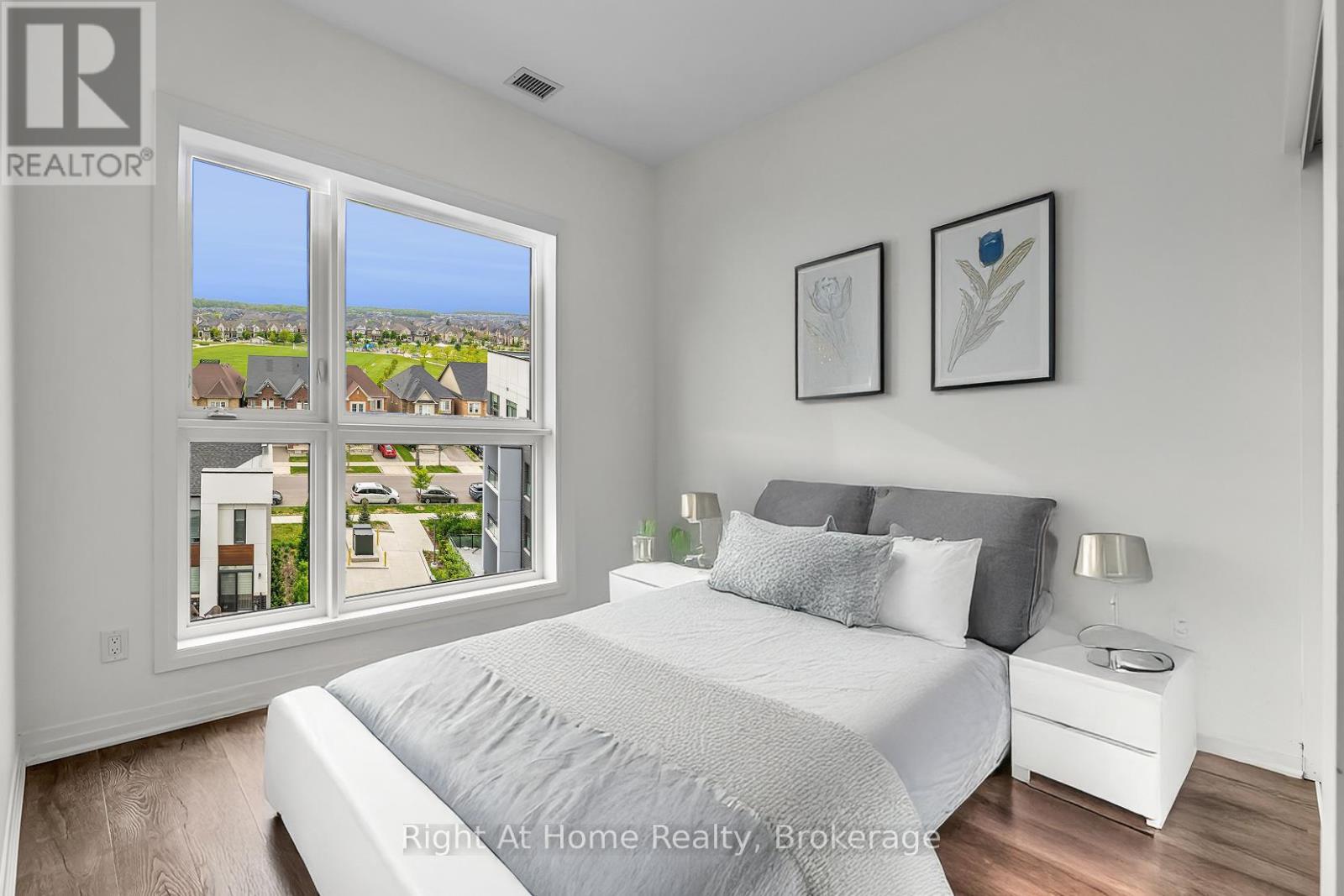 419 - 50 Kaitting Trail, Oakville, Ontario  L6M 5N3 - Photo 12 - W12365754