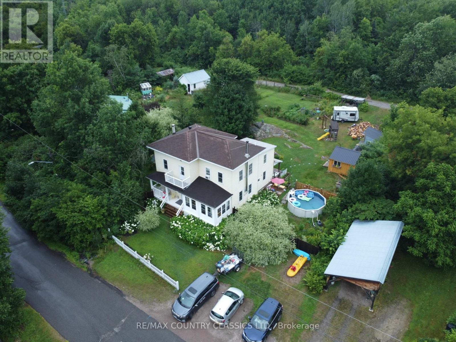 21 King Street, Hagarty And Richards, Ontario  K0J 2A0 - Photo 2 - X12372004