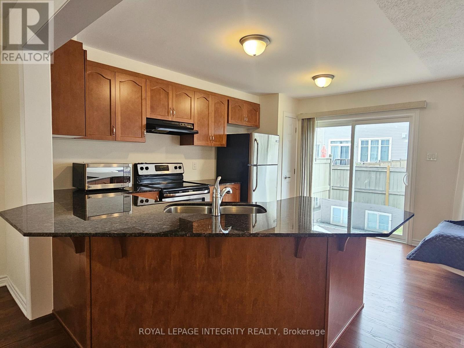332 Song Sparrow Street, Ottawa, Ontario  K2J 5Y9 - Photo 10 - X12372002