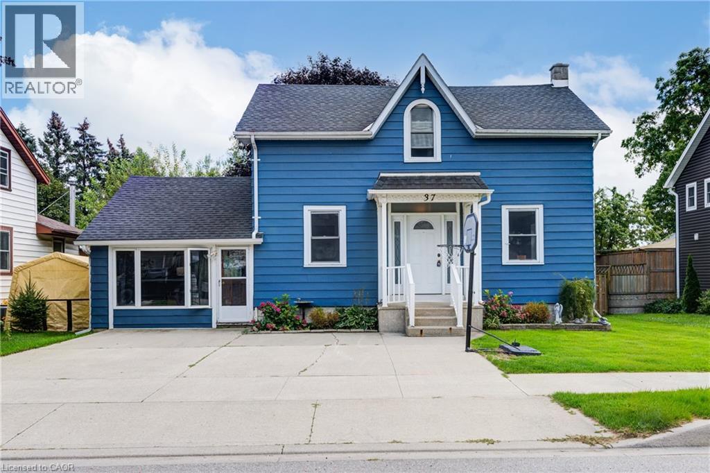 37 DECEW Street W, Tavistock, Ontario