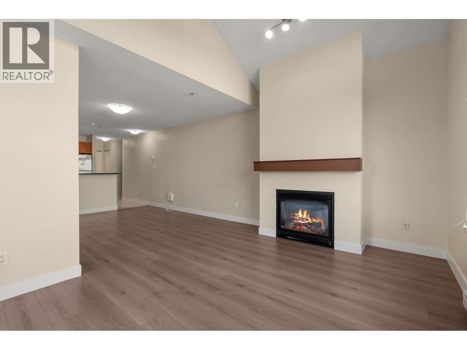 417 7089 Mont Royal Square, Vancouver, British Columbia  V5S 4W6 - Photo 10 - R3041292