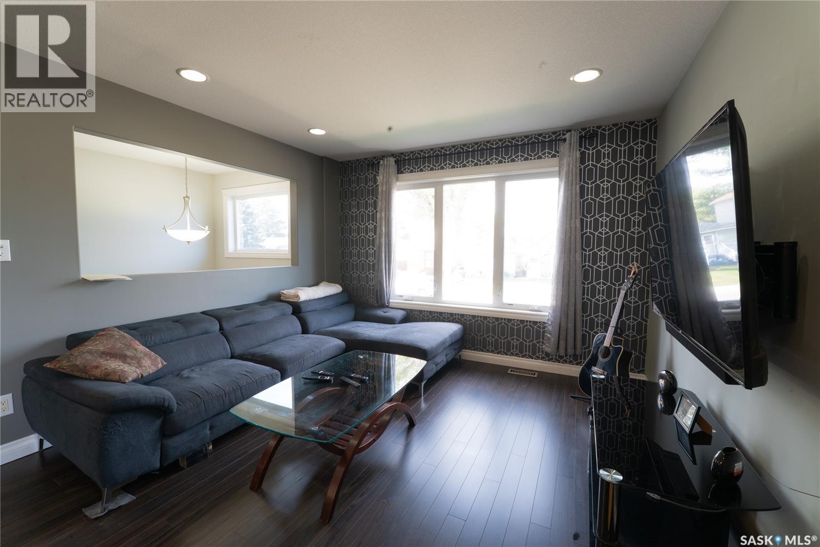 544 M Avenue N, Saskatoon, Saskatchewan  S7L 2S8 - Photo 6 - SK017064