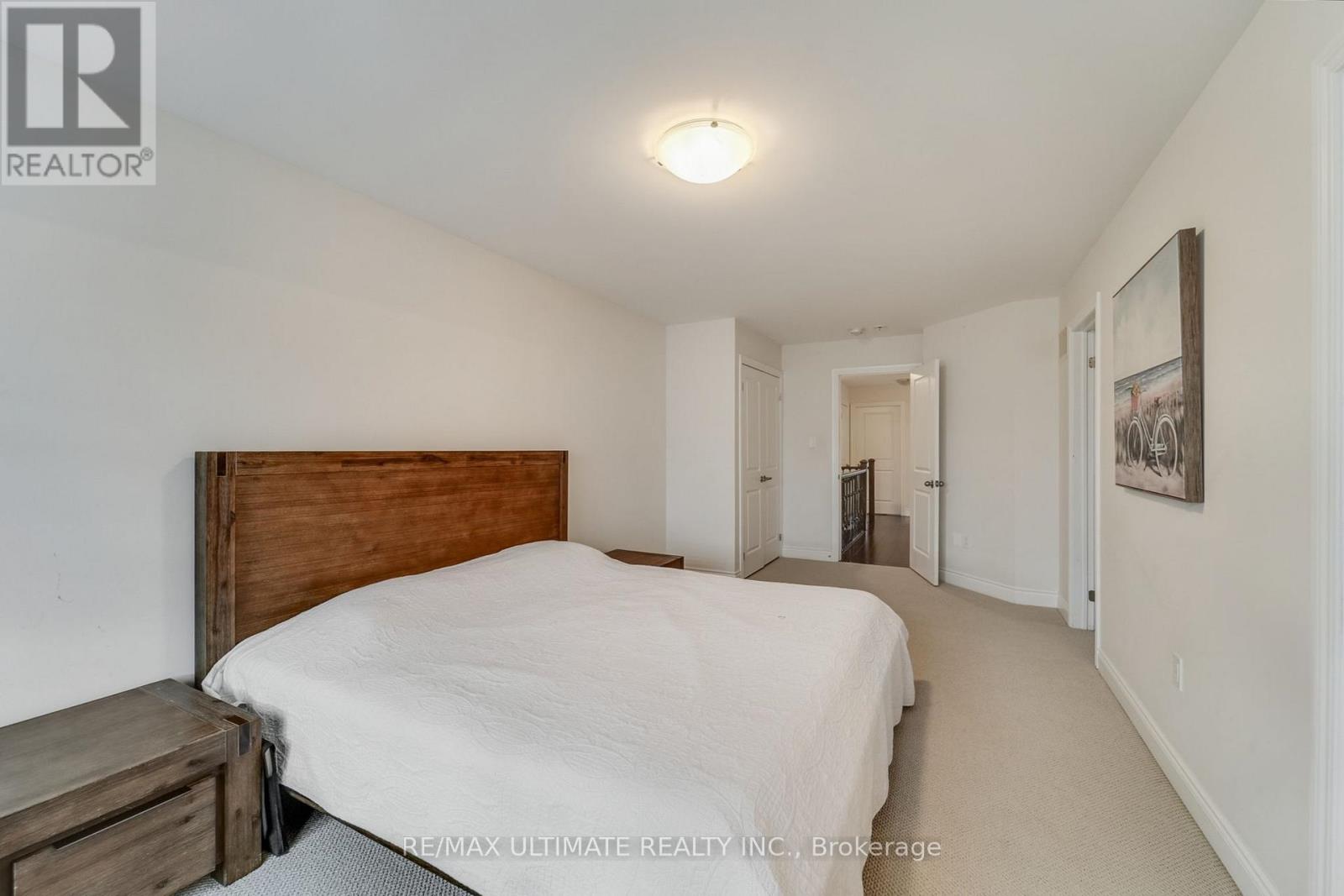 37 Zenith Avenue, Vaughan, Ontario  L4H 4K9 - Photo 15 - N12370513
