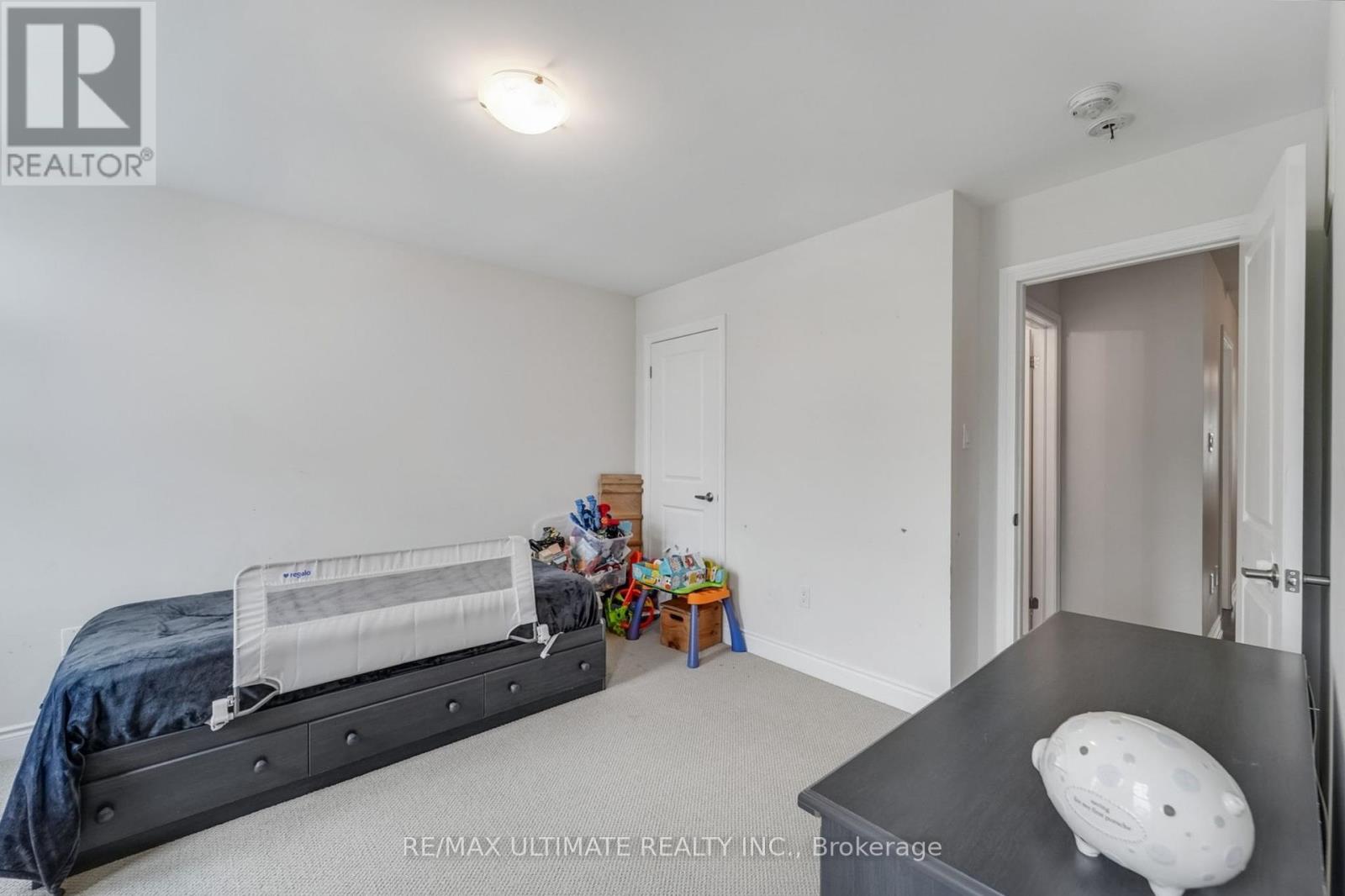 37 Zenith Avenue, Vaughan, Ontario  L4H 4K9 - Photo 23 - N12370513