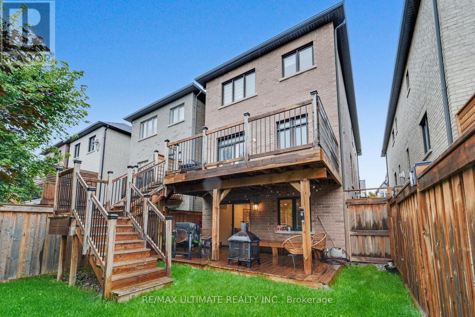 37 Zenith Avenue, Vaughan, Ontario  L4H 4K9 - Photo 32 - N12370513