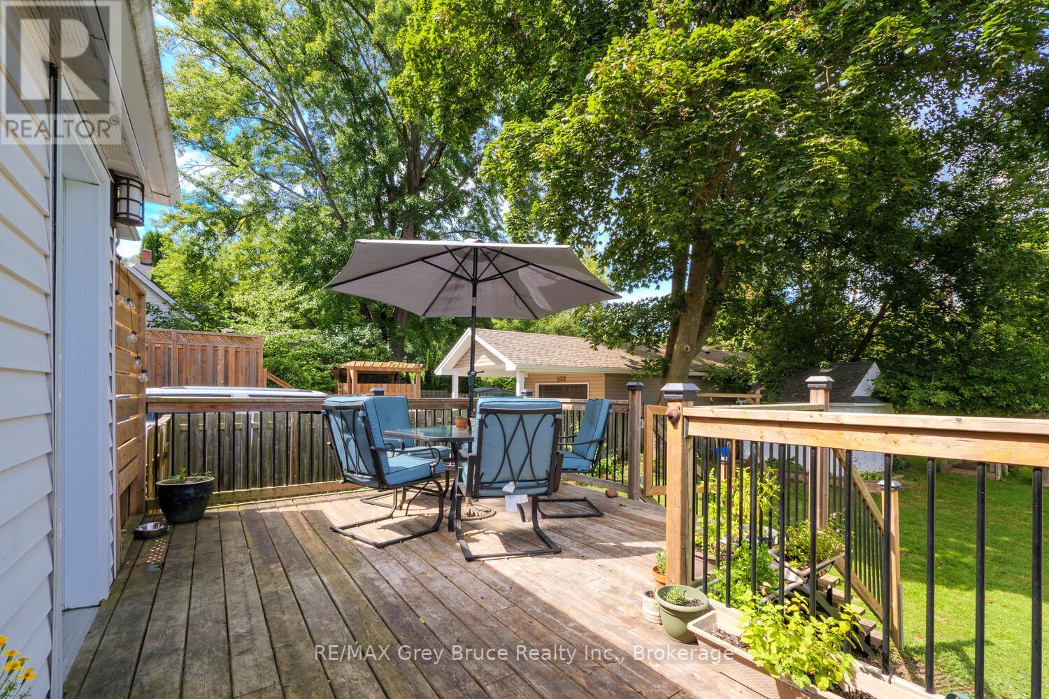 564 13th A Street, Owen Sound, Ontario  N4K 3X4 - Photo 30 - X12372026