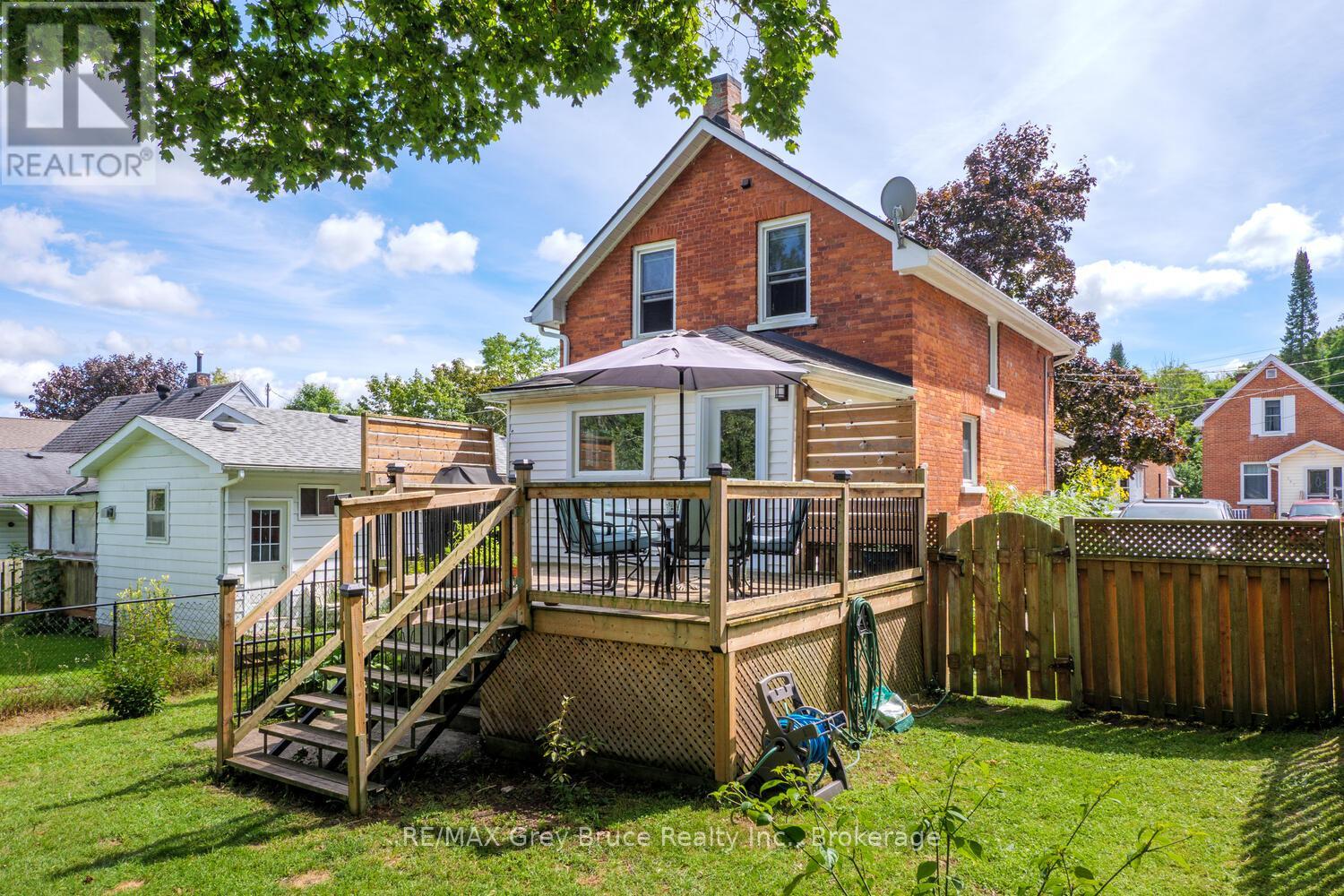 564 13th A Street, Owen Sound, Ontario  N4K 3X4 - Photo 36 - X12372026