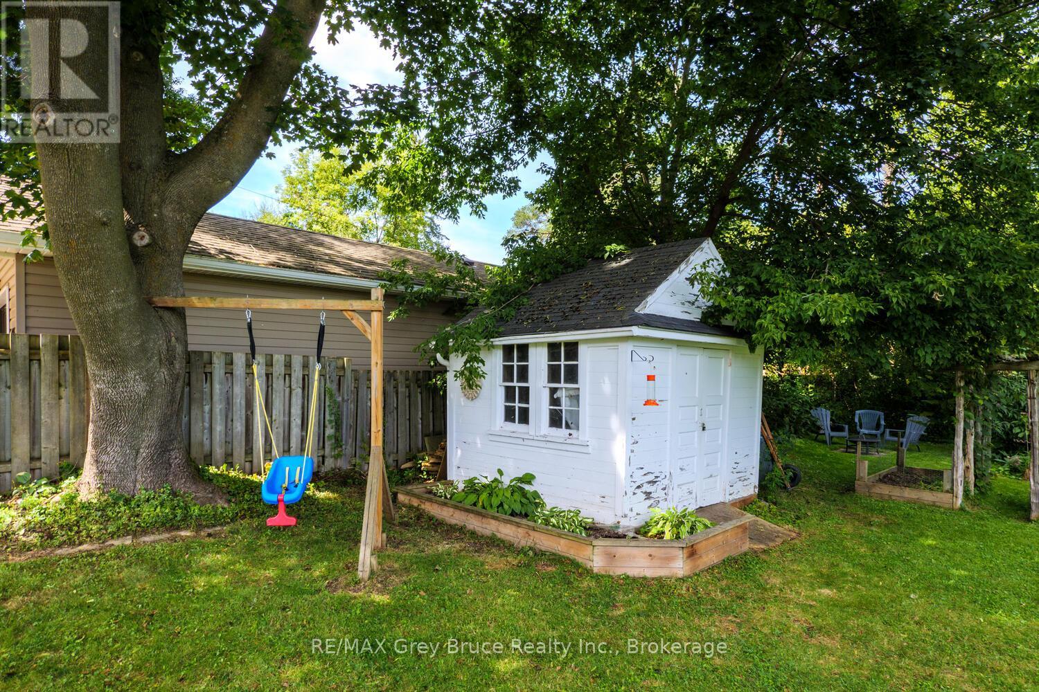 564 13th A Street, Owen Sound, Ontario  N4K 3X4 - Photo 37 - X12372026