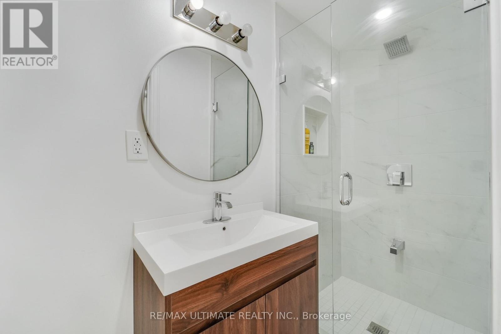 37 Zenith Avenue, Vaughan, Ontario  L4H 4K9 - Photo 41 - N12370513