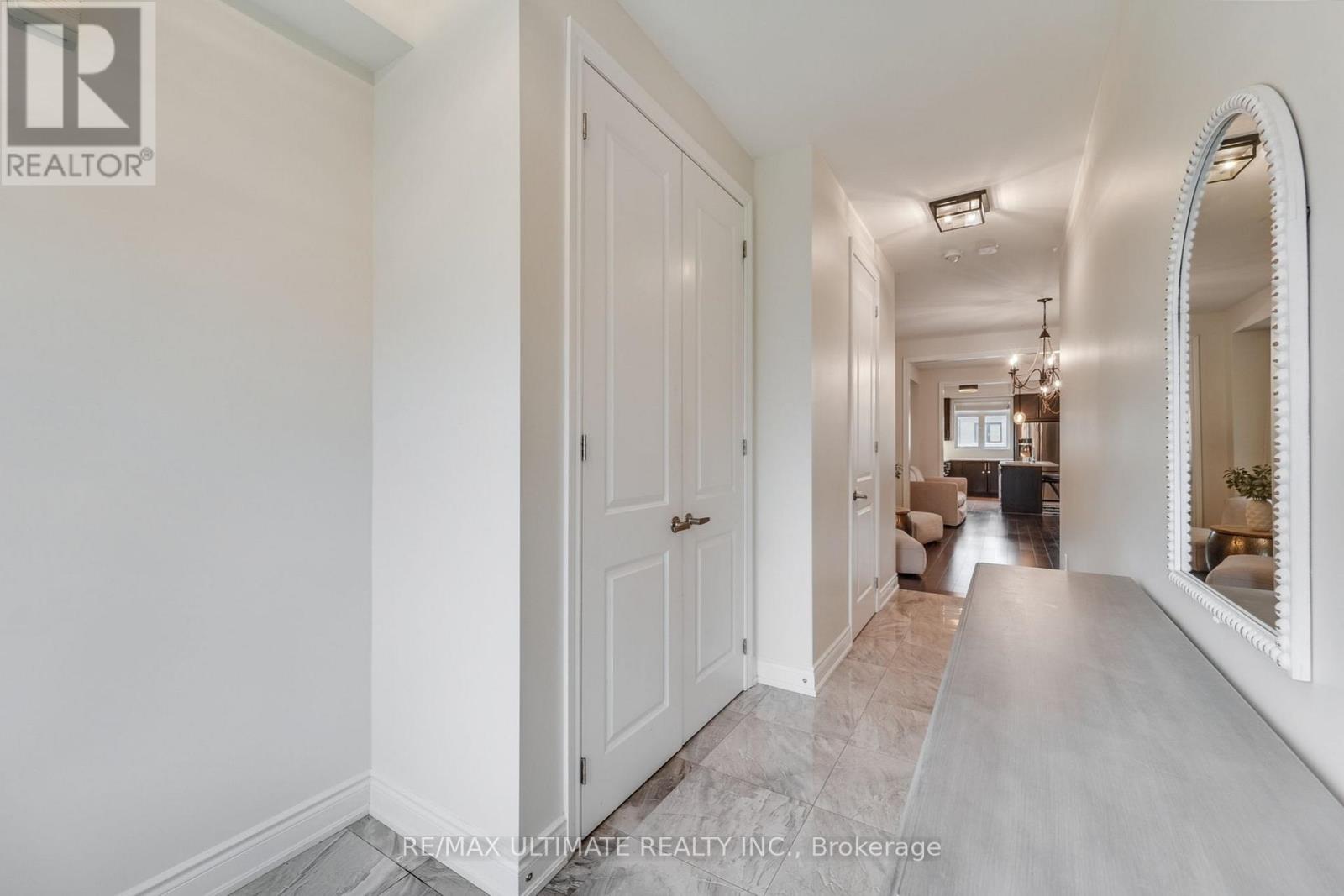 37 Zenith Avenue, Vaughan, Ontario  L4H 4K9 - Photo 40 - N12370513