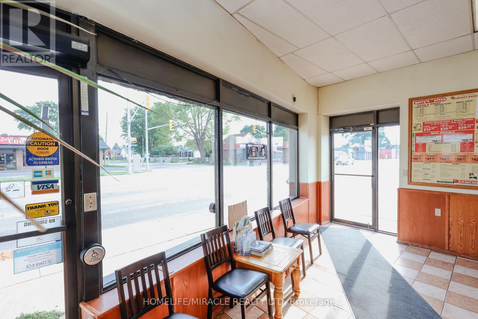 1146 Dufferin Avenue, Chatham-Kent, Ontario  N8A 2W1 - Photo 4 - X12372028
