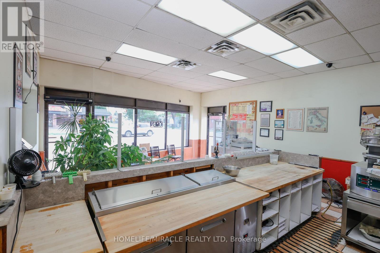 1146 Dufferin Avenue, Chatham-Kent, Ontario  N8A 2W1 - Photo 9 - X12372028