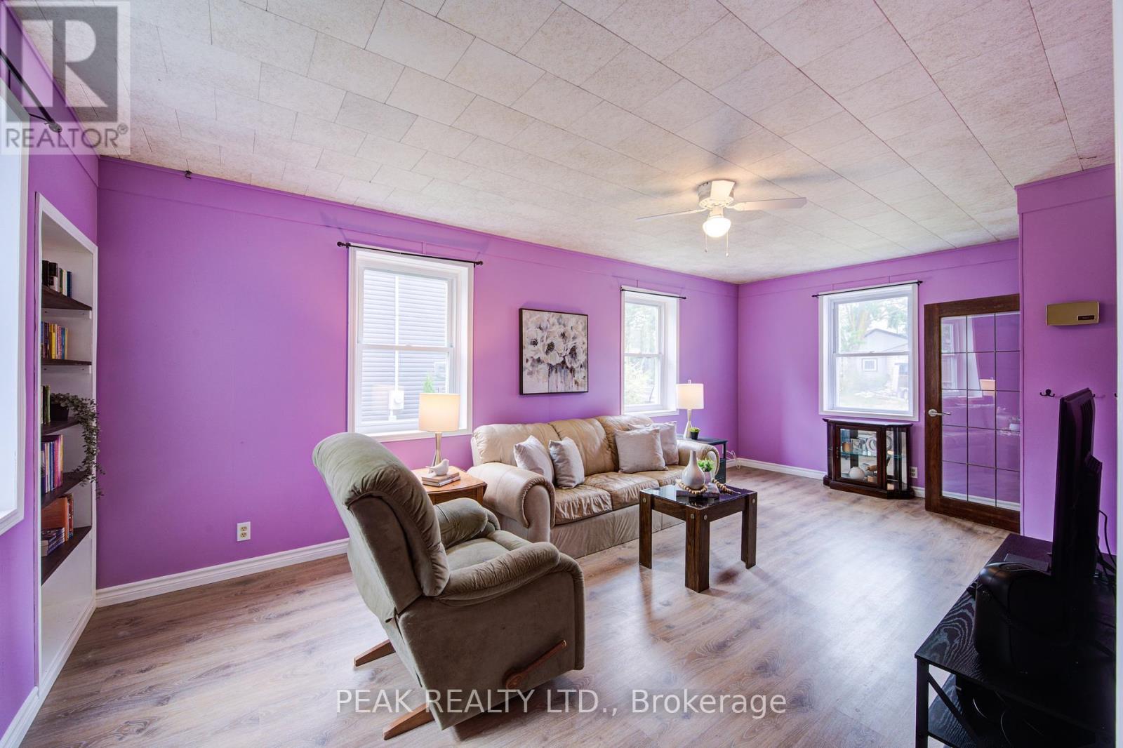 37 Decew Street W, East Zorra-Tavistock, Ontario  N0B 2R0 - Photo 10 - X12372033