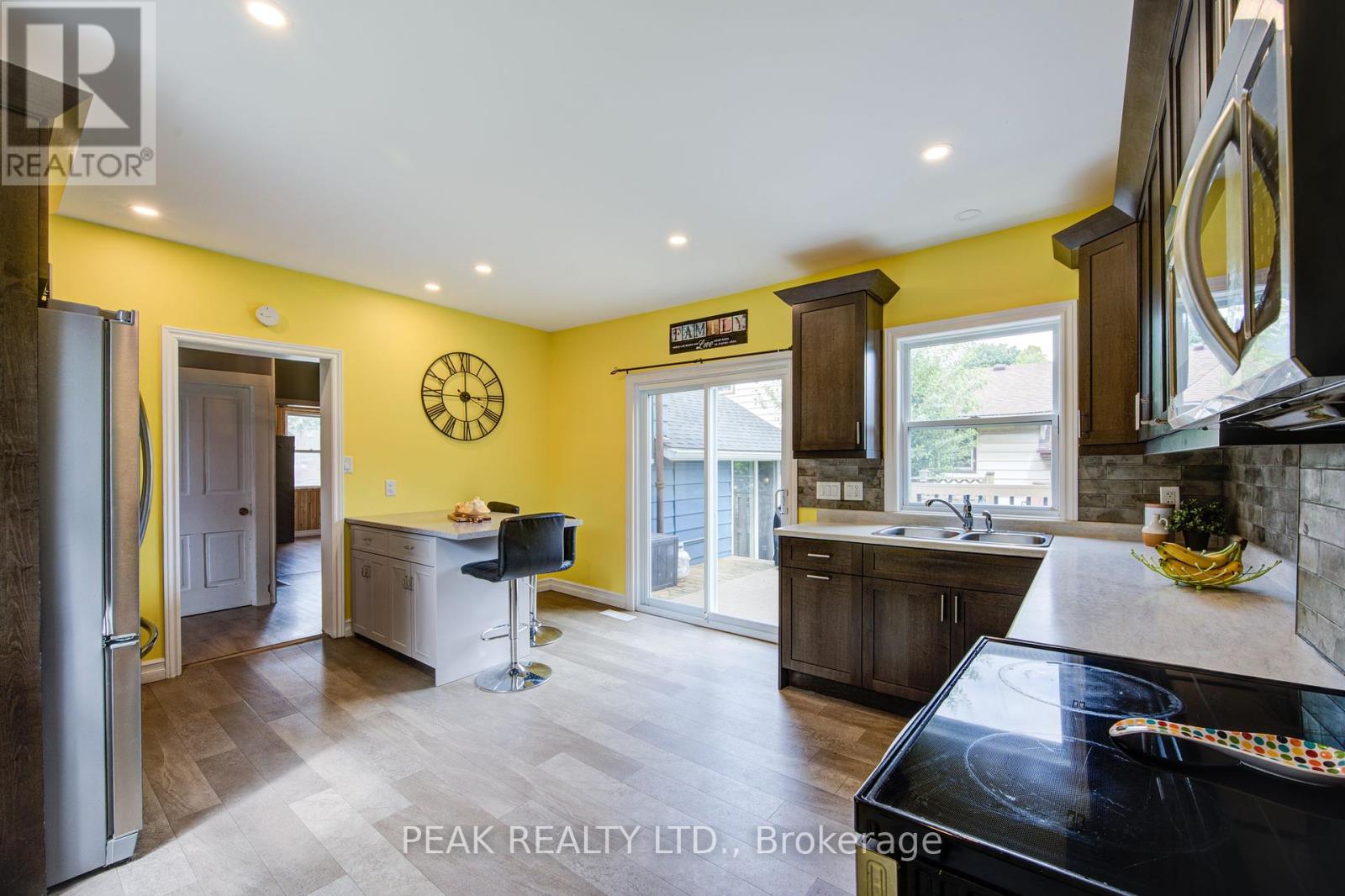 37 Decew Street W, East Zorra-Tavistock, Ontario  N0B 2R0 - Photo 13 - X12372033