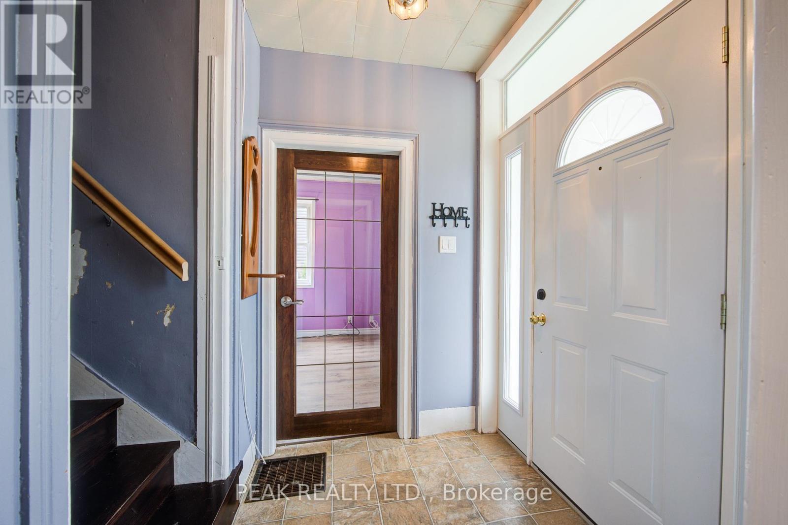 37 Decew Street W, East Zorra-Tavistock, Ontario  N0B 2R0 - Photo 3 - X12372033