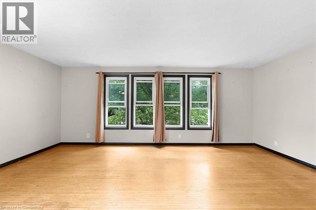 Property at 308 PAISLEY Road image 4