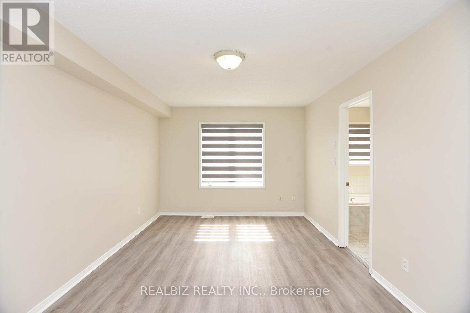 14 Herzberg Gardens, Toronto, Ontario  M3N 2P4 - Photo 12 - W12372038