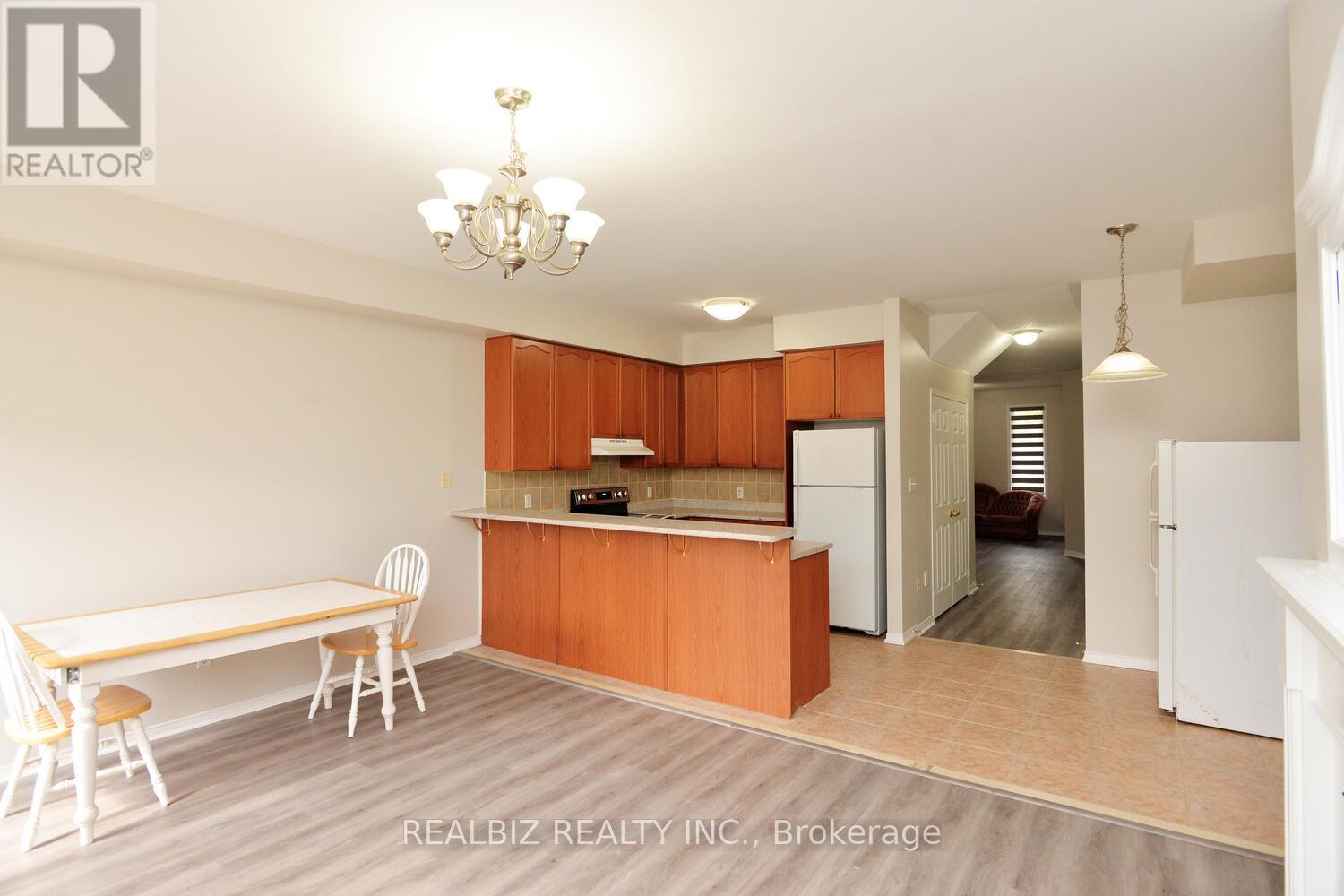 14 Herzberg Gardens, Toronto, Ontario  M3N 2P4 - Photo 17 - W12372038