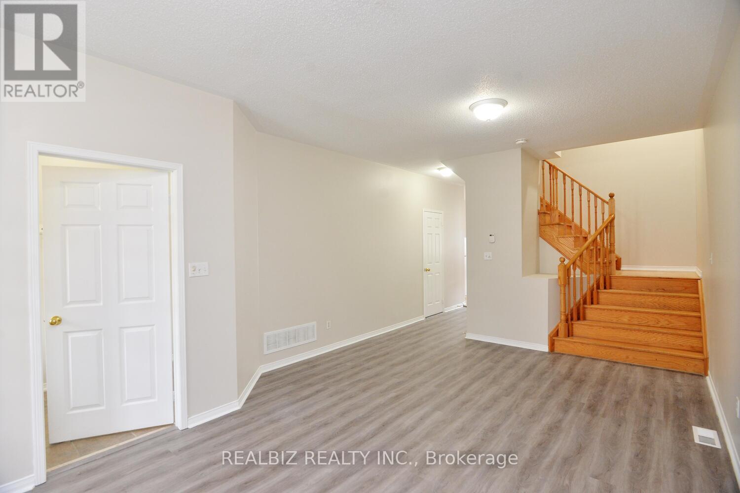 14 Herzberg Gardens, Toronto, Ontario  M3N 2P4 - Photo 21 - W12372038