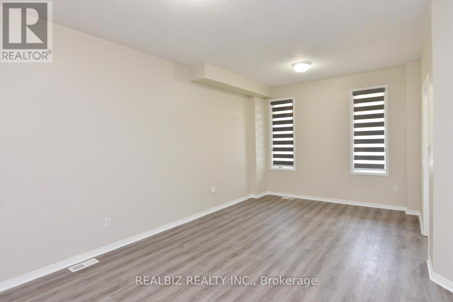 14 Herzberg Gardens, Toronto, Ontario  M3N 2P4 - Photo 23 - W12372038