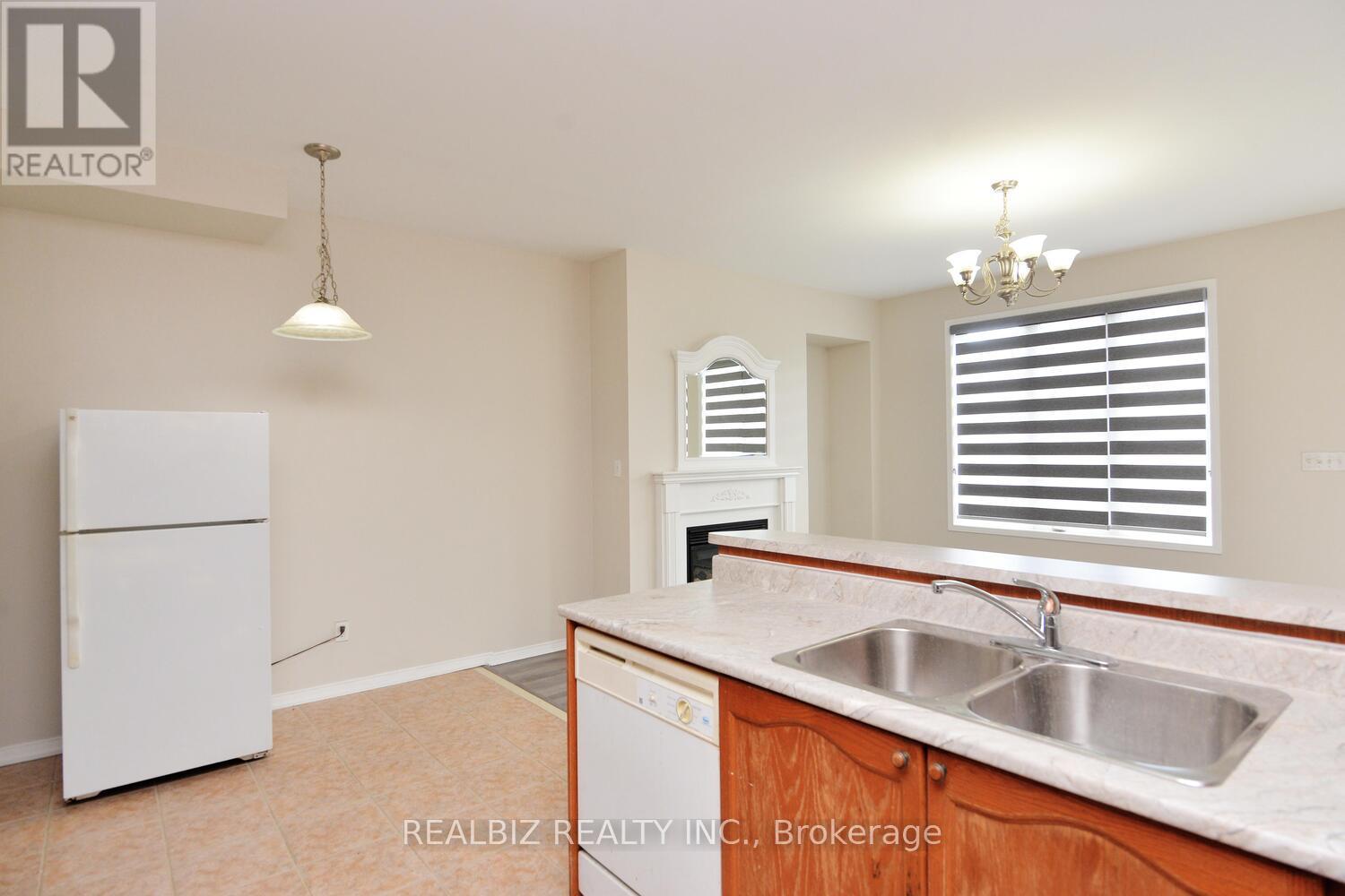 14 Herzberg Gardens, Toronto, Ontario  M3N 2P4 - Photo 26 - W12372038