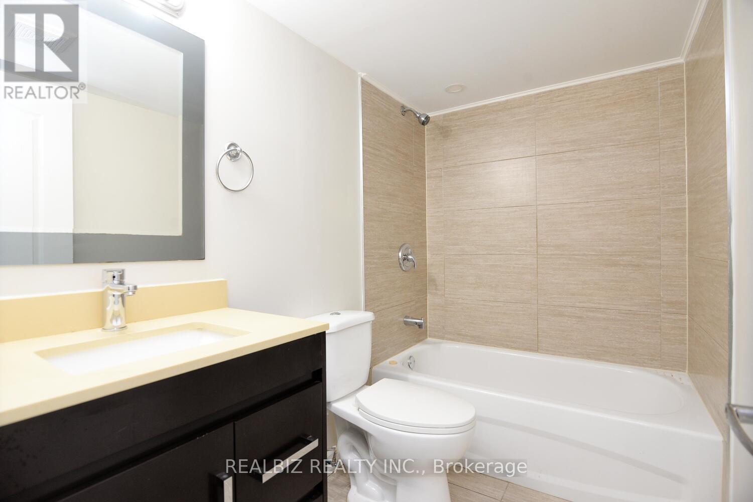 14 Herzberg Gardens, Toronto, Ontario  M3N 2P4 - Photo 27 - W12372038