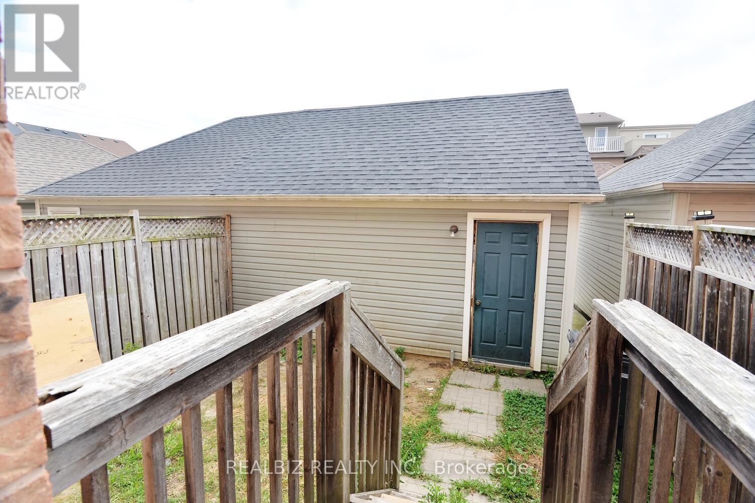 14 Herzberg Gardens, Toronto, Ontario  M3N 2P4 - Photo 48 - W12372038
