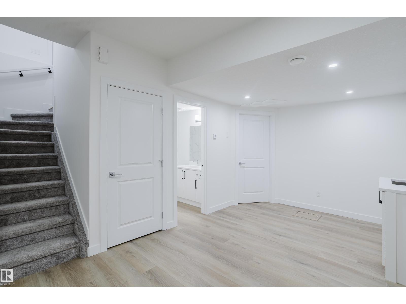 929 19 Av Nw, Edmonton, Alberta  T6T 2X4 - Photo 42 - E4455486