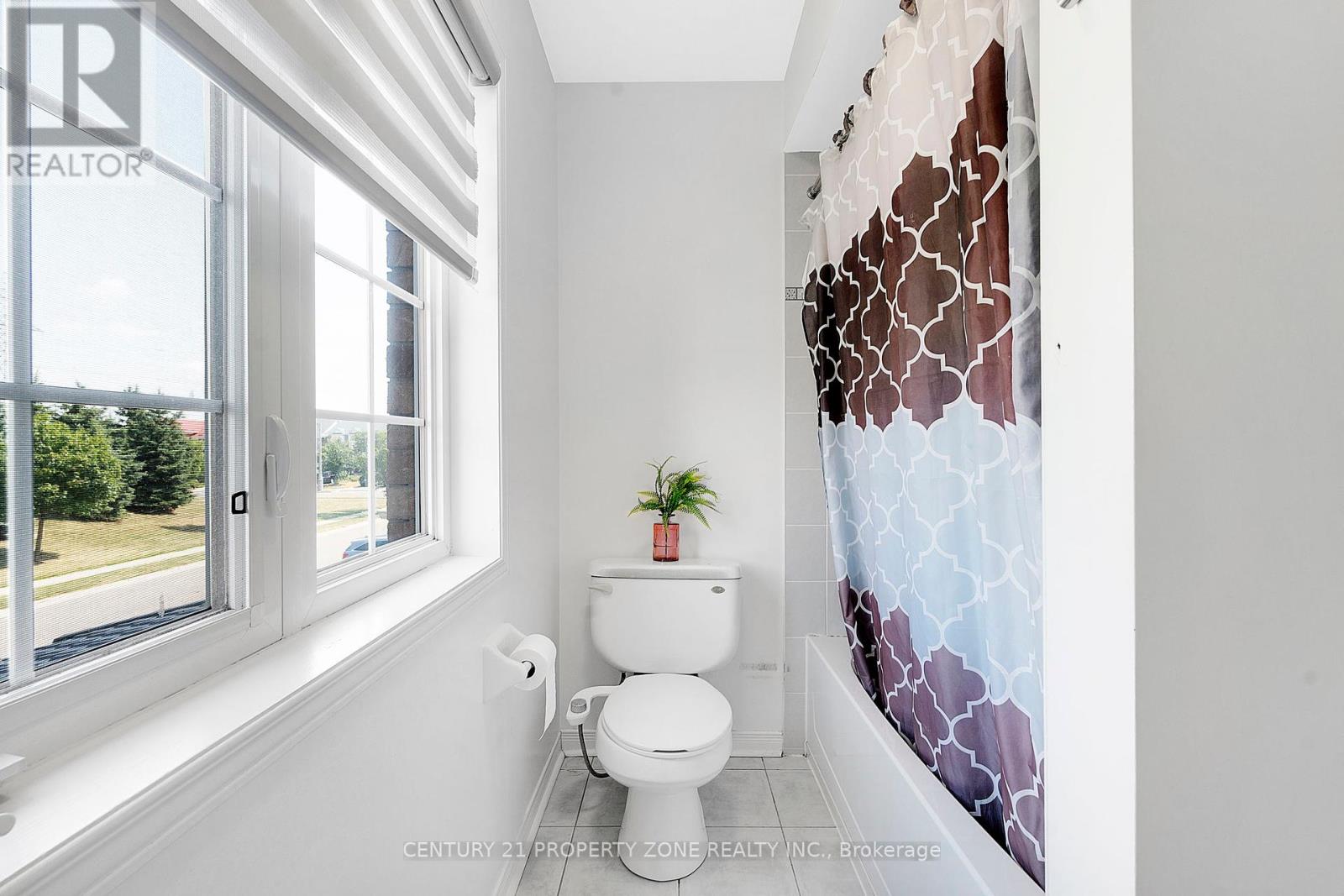 2 Oranmore Crescent, Brampton, Ontario  L6X 0J9 - Photo 23 - W12345786
