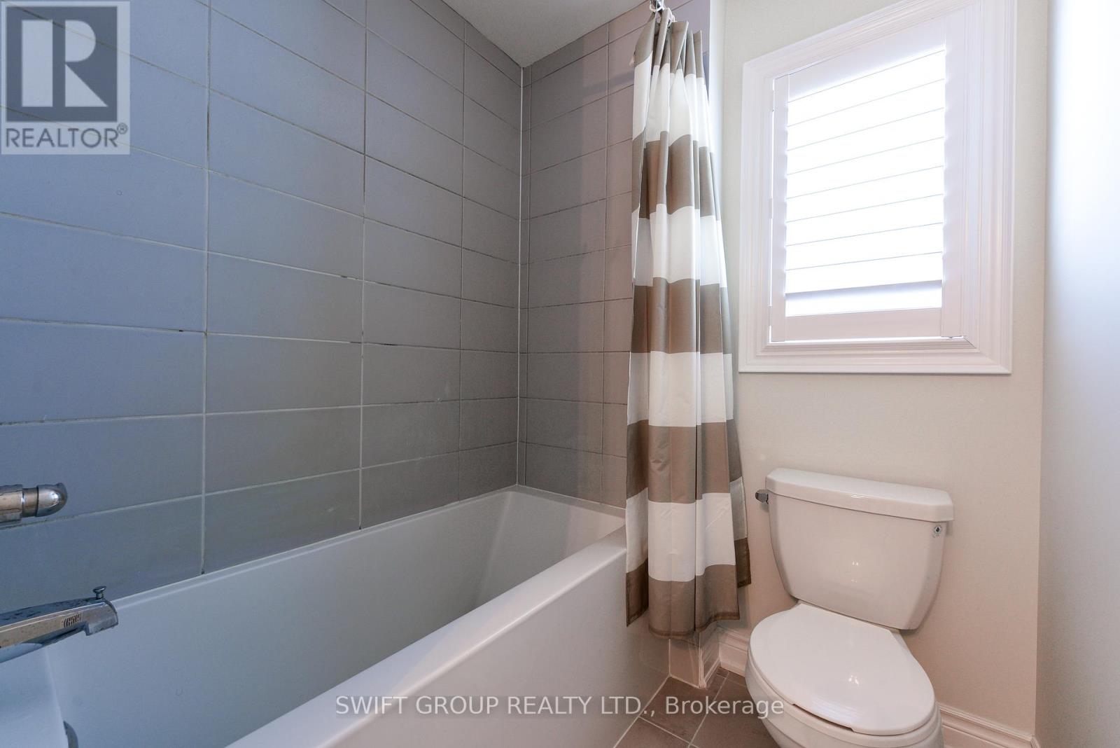 89 Deer Ridge Trail, Caledon, Ontario  L7C 4H4 - Photo 22 - W12372048
