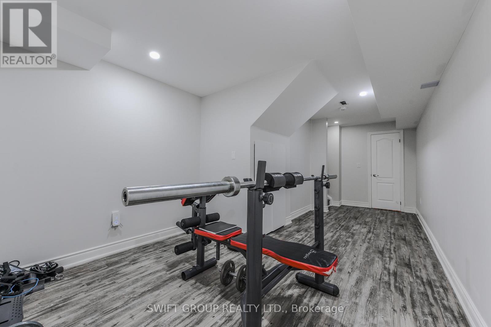 89 Deer Ridge Trail, Caledon, Ontario  L7C 4H4 - Photo 37 - W12372048