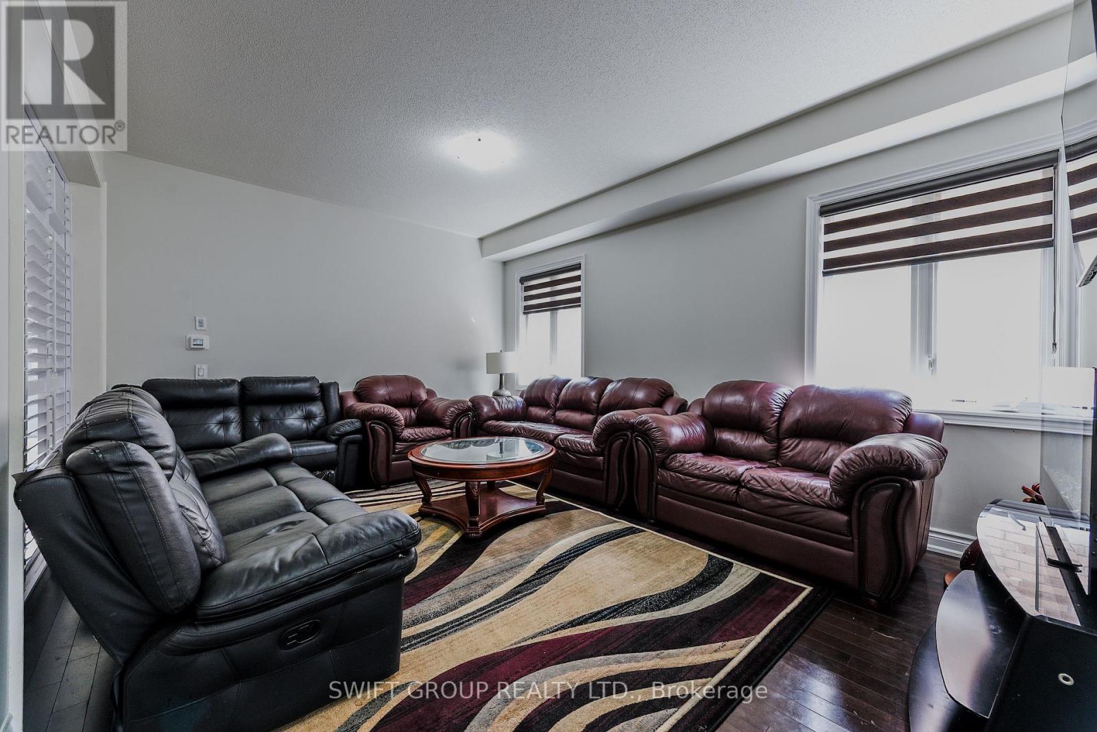 89 Deer Ridge Trail, Caledon, Ontario  L7C 4H4 - Photo 8 - W12372048