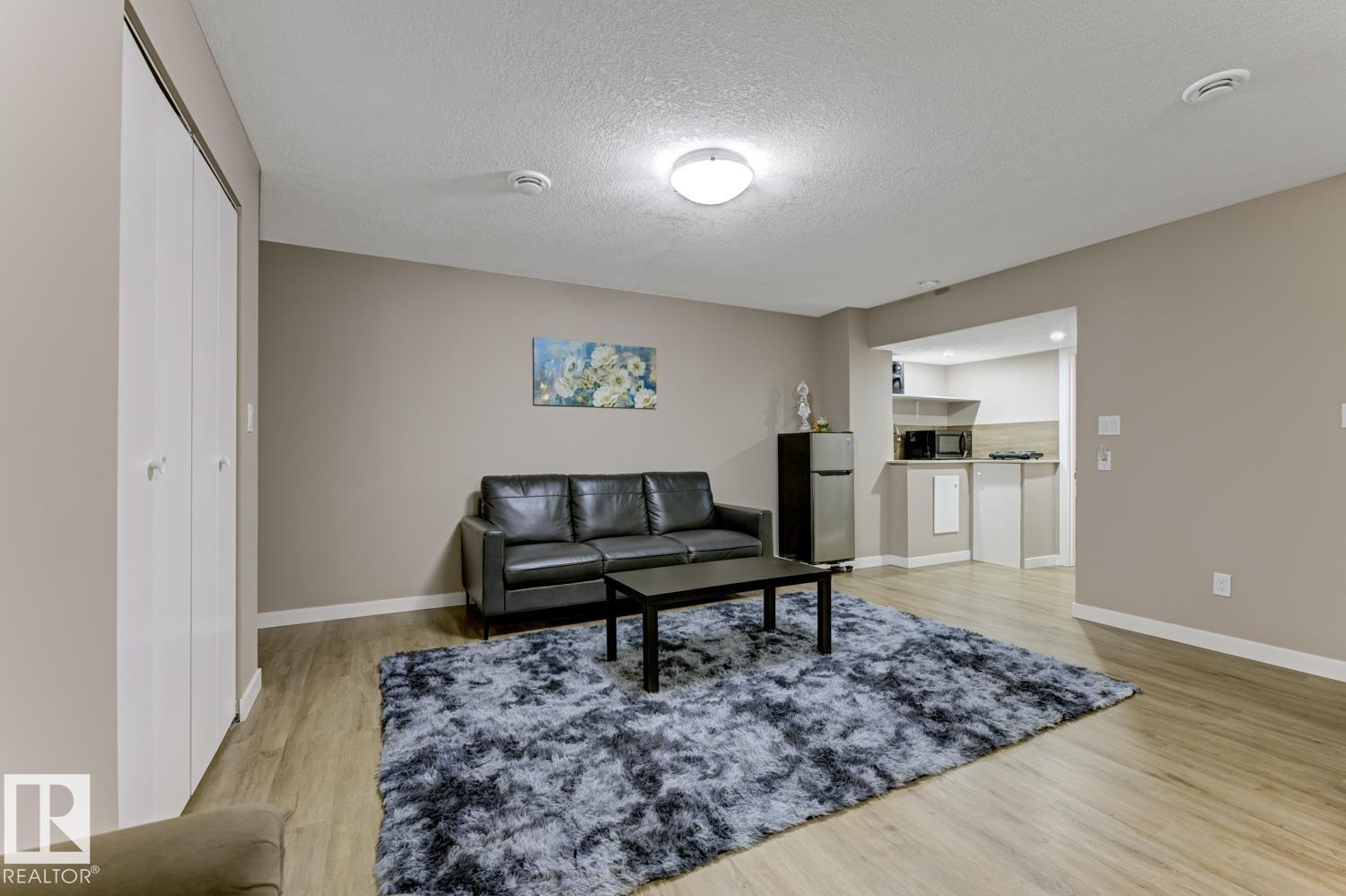 754 Eagleson Cr Nw, Edmonton, Alberta  T6M 0V2 - Photo 24 - E4455492