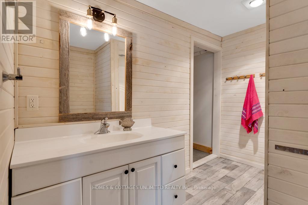185 Maple Hollow Drive, Lanark Highlands, Ontario  K0G 1M0 - Photo 26 - X12372061