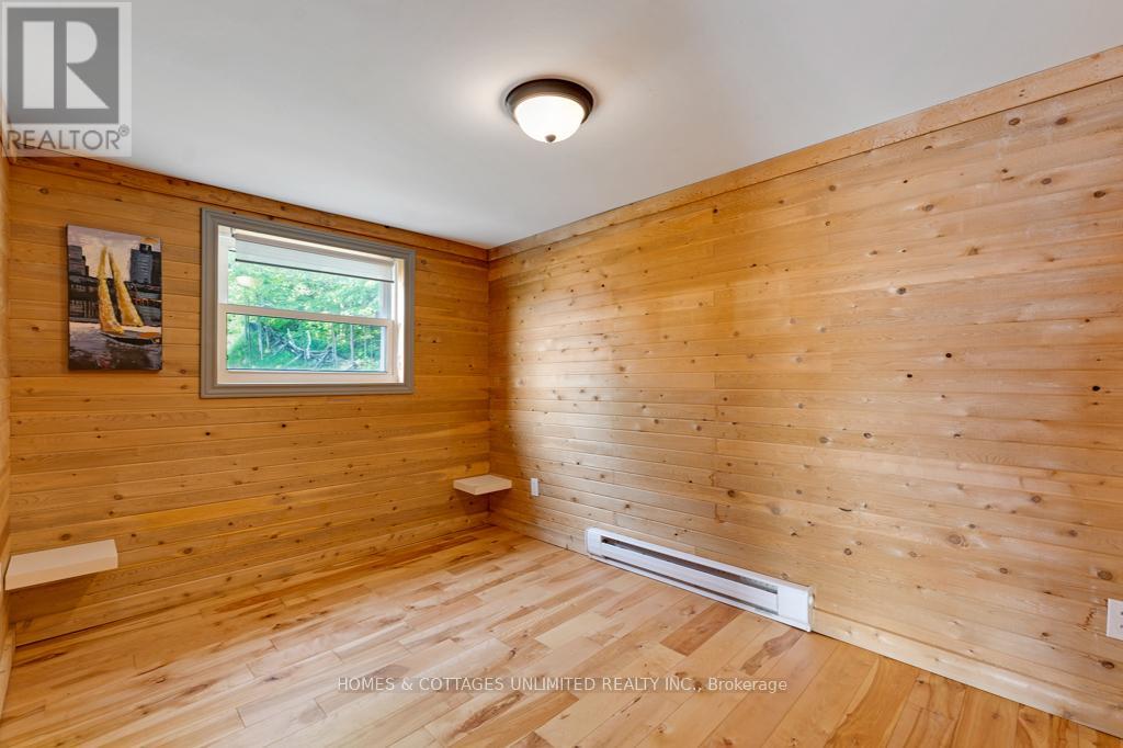 185 Maple Hollow Drive, Lanark Highlands, Ontario  K0G 1M0 - Photo 29 - X12372061