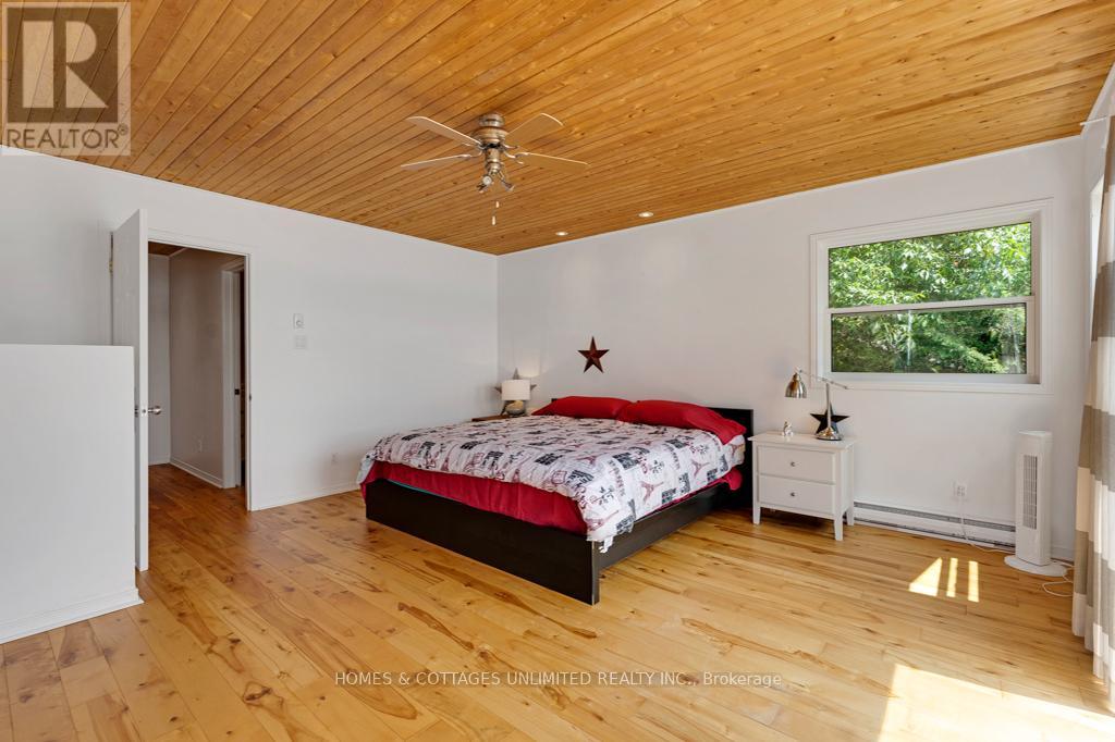 185 Maple Hollow Drive, Lanark Highlands, Ontario  K0G 1M0 - Photo 37 - X12372061