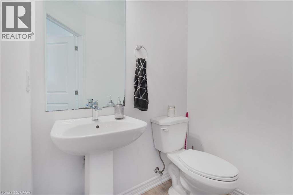 461 Blackburn Drive Unit# 104, Brantford, Ontario  N3T 0W9 - Photo 20 - 40749717