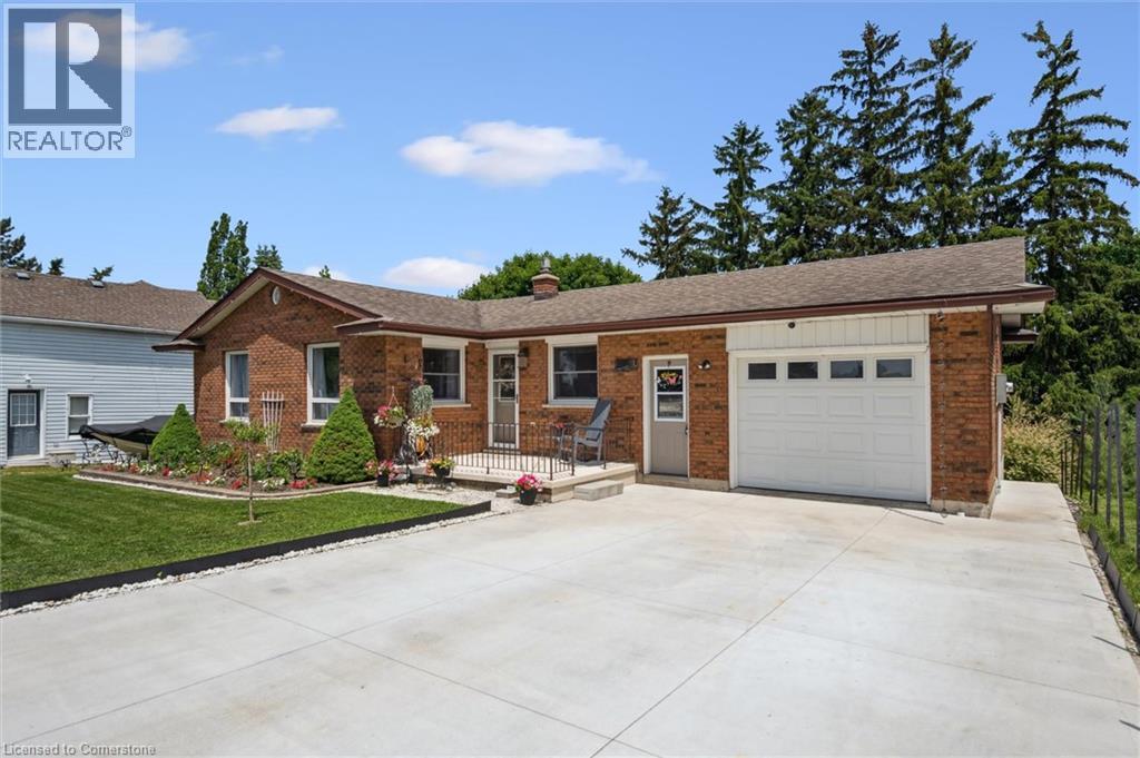 30 High Street, Drayton, Ontario  N0G 1P0 - Photo 1 - 40742800